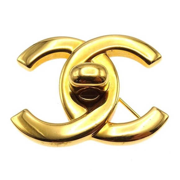 Auth Chanel Turnlock Brooch Pin Gold Large - Picture 1 of 9